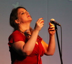 Kontsert "Kingitus vallarahvale" Suure-Jaani kooli aulas - Hedvig Hanson ja Andre Maaker.