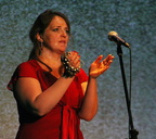 Kontsert "Kingitus vallarahvale" Suure-Jaani kooli aulas - Hedvig Hanson ja Andre Maaker.