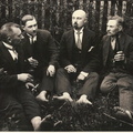 Mart Saar oma Vastemõisa sõpradega suvel 1929