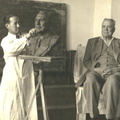 1950. aasta suvel. Skulptor Martin Saks Artur Kappi modelleerimas