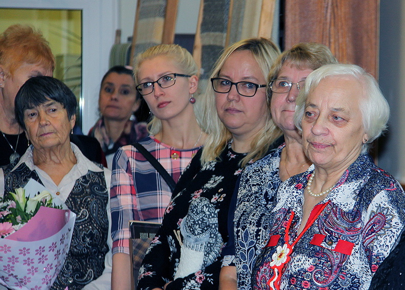 Suure-Jaani kultuurimaja käsitööring pidas 55. sünnipäeva ja avas näituse.