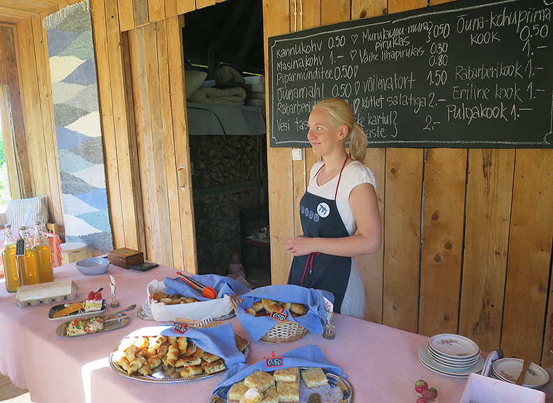 Põhja-Sakala valla aiakohvikute päev. Kohvik Pilu talus Arussaare külas.