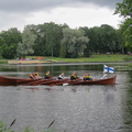 Külalised Ulvilast kirikupaadiga Suure-Jaani järvel.
