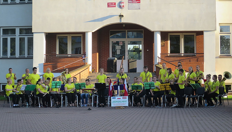 Rahvusvahelise noorte puhkpilliorkestri Wersalinka kokkumänguharjutused Jasionowkas ja kontserdid Poolas.