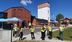 Rahvusvahelise noorte puhkpilliorkestri Eesti noored taasiseseisvumispäeval Suure-Jaanis.
