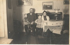 1910.a Ado Johansoni perekond