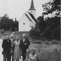 1958.a Kondase silla juures. Taga Suure-Jaani Johannese kirik