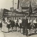 1.mai 1953  Koolilaste maiparaad. Eesotsas keskkooli direktor Edgar Taader