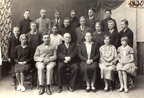 1920-date lõpp. Algkooli õpilased. Õpetajad Paul Kondas, Hans Kapp ja Marie Kapp