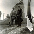 Kindral Laidoner koos skulptor Amandus Adamsoniga