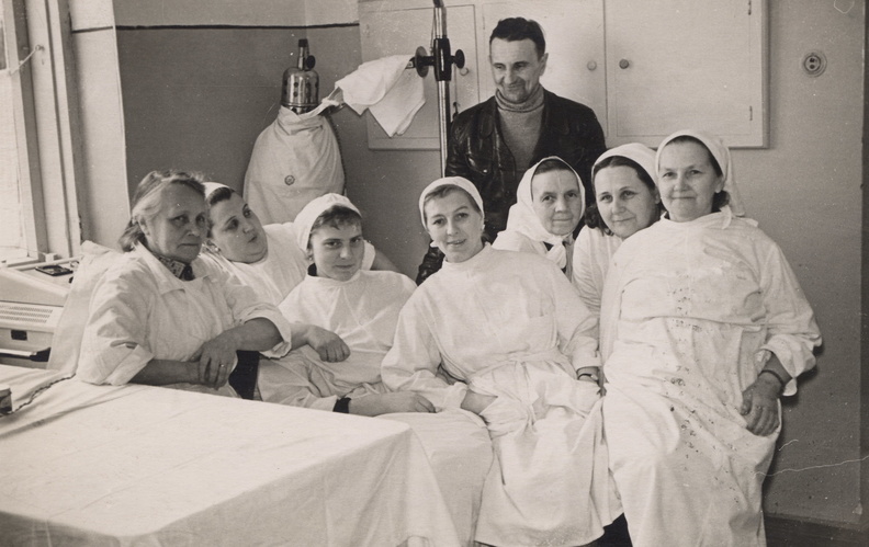 Hariduse (Ilmatari)  tänava haigla personal 1960-date alguses