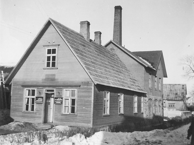 Suure-Jaani Tarbijate Kooperatiivi Tööstuskombinaat 1952.a