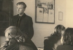 1948/49. Jaan Hendre vastamas
