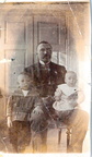 1908.a Ado Johanson poegade Antsu ja Leoga
