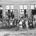 26.mai. 1929.a  Rahvamaja juures