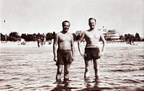 1930-ndatel Eugen ja Villem Kapp Pärnu rannas