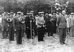Suure-Jaani puhkpilliorkester Julius Vaksi juhtimisel 1947. a Viljandi laulupeol