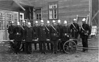 Tuletõrje Seltsi liikmed 1920-datel. Esireas vasakult kolmas H. Kullandi