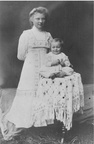 Koos ema Liisa Johansoniga 1912.a
