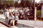 Puhkpilliorkestriga 1980.a laulupeole. Albert Pettinen seisab vasakult teisena