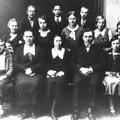 1930-ndad.  Klassipilt. Õpetajad Marie Kapp, Klaara Rebane ja Paul Kondas