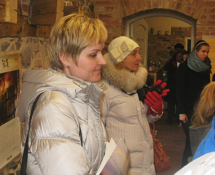 Suure-Jaani vala turismiettevõtjad tutvustavad end turismikorraldajatele.