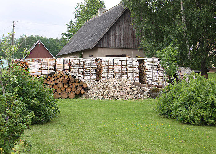 Suure-Jaani Kaunis Kodu 2014. Eramud maal III koht - Taevere tee 8.
