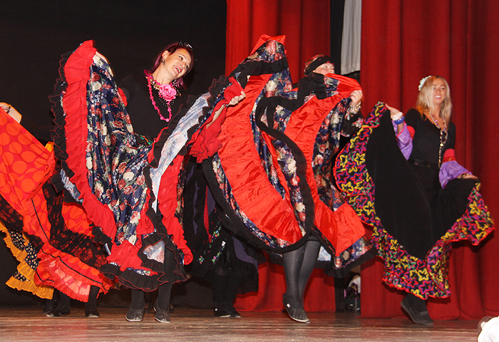 Vastemõisa naiste tantsurühma Vastsed Naised 5. sünnipäeva kontsert "Läbitantsitud pastlad"